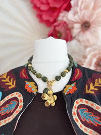 STATEMENTKETTE MIT BLÜTE