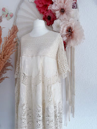 TRAUMHAFTES CROCHETKLEID IM BOHOSTIL - ONE SIZE -