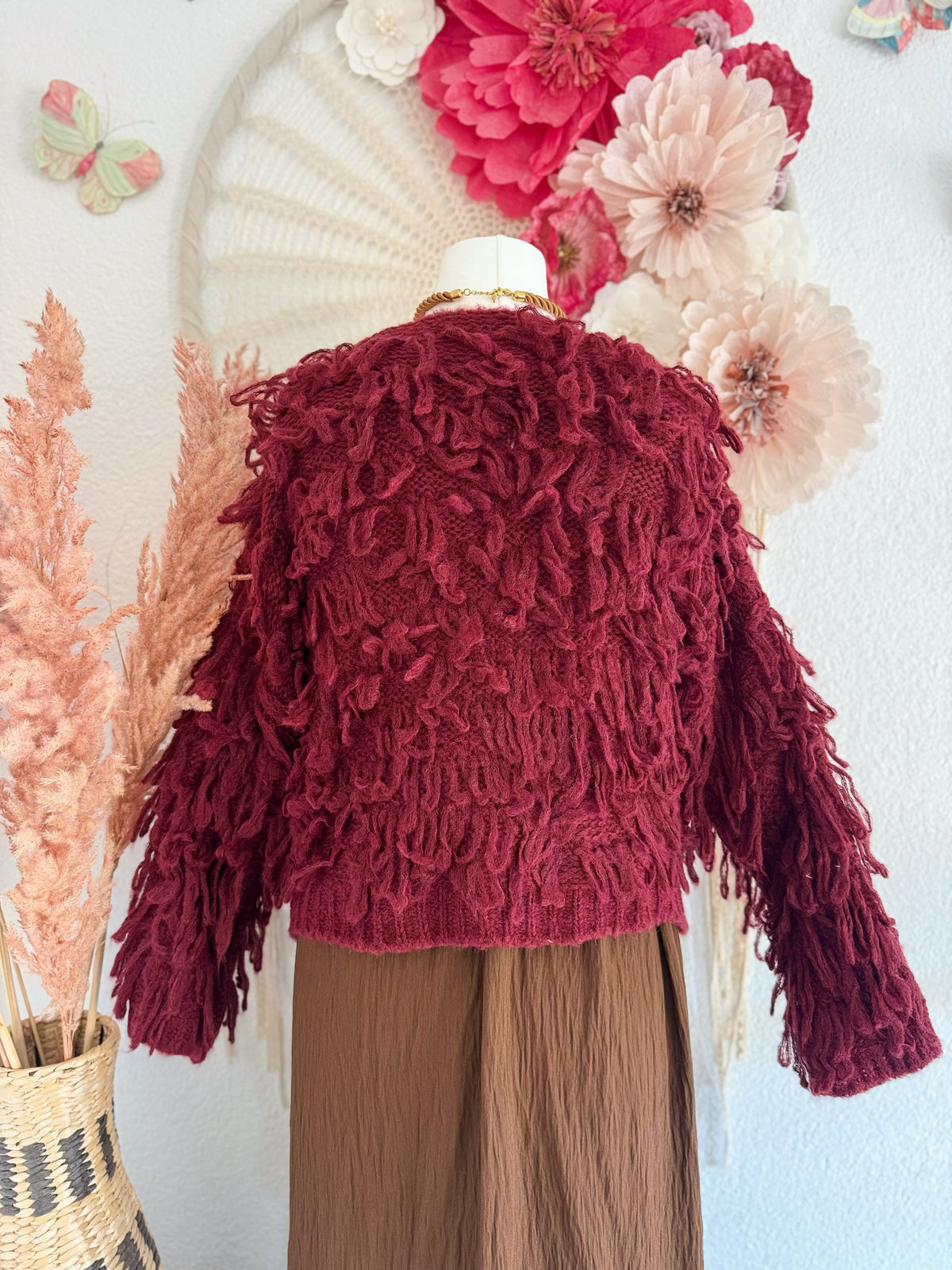 KUSCHELIGE STRICKJACKE MIT FRANSEN - ONE SIZE -