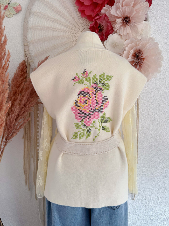 STRICKWESTE MIT ROSEN-STICKEREI - ONE SIZE -