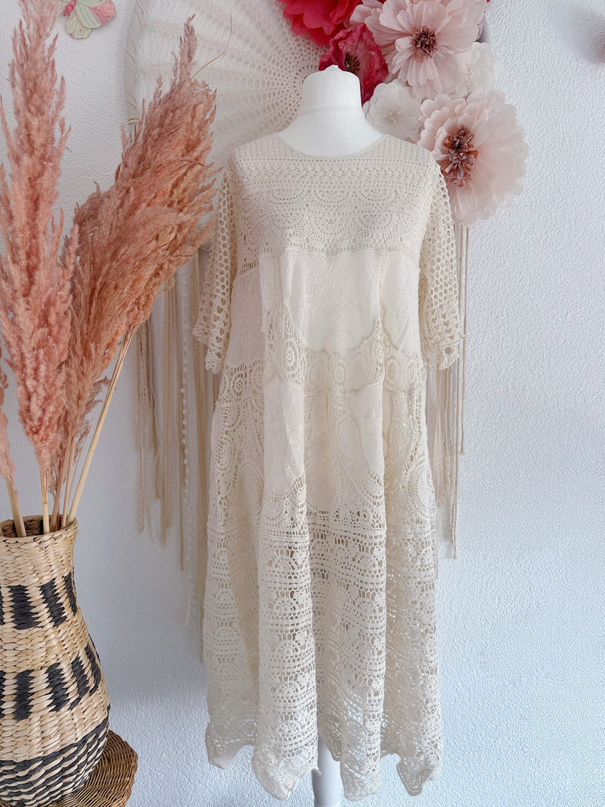 TRAUMHAFTES CROCHETKLEID IM BOHOSTIL - ONE SIZE -