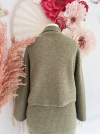 STRICK - ZWEITEILER - STRICKJÄCKEN & ROCK IN KHAKI - ONE SIZE -