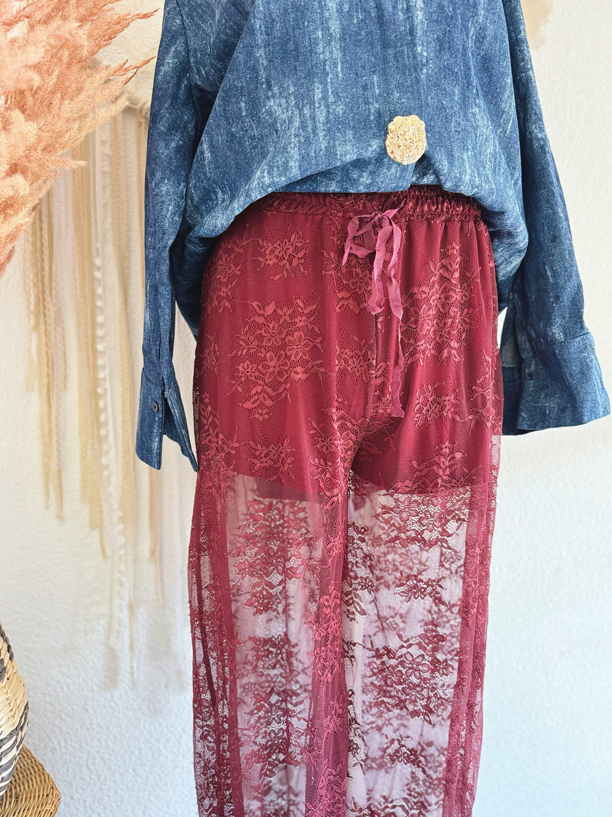 HOSE AUS SPITZE IN BURGUNDER - ONE SIZE -