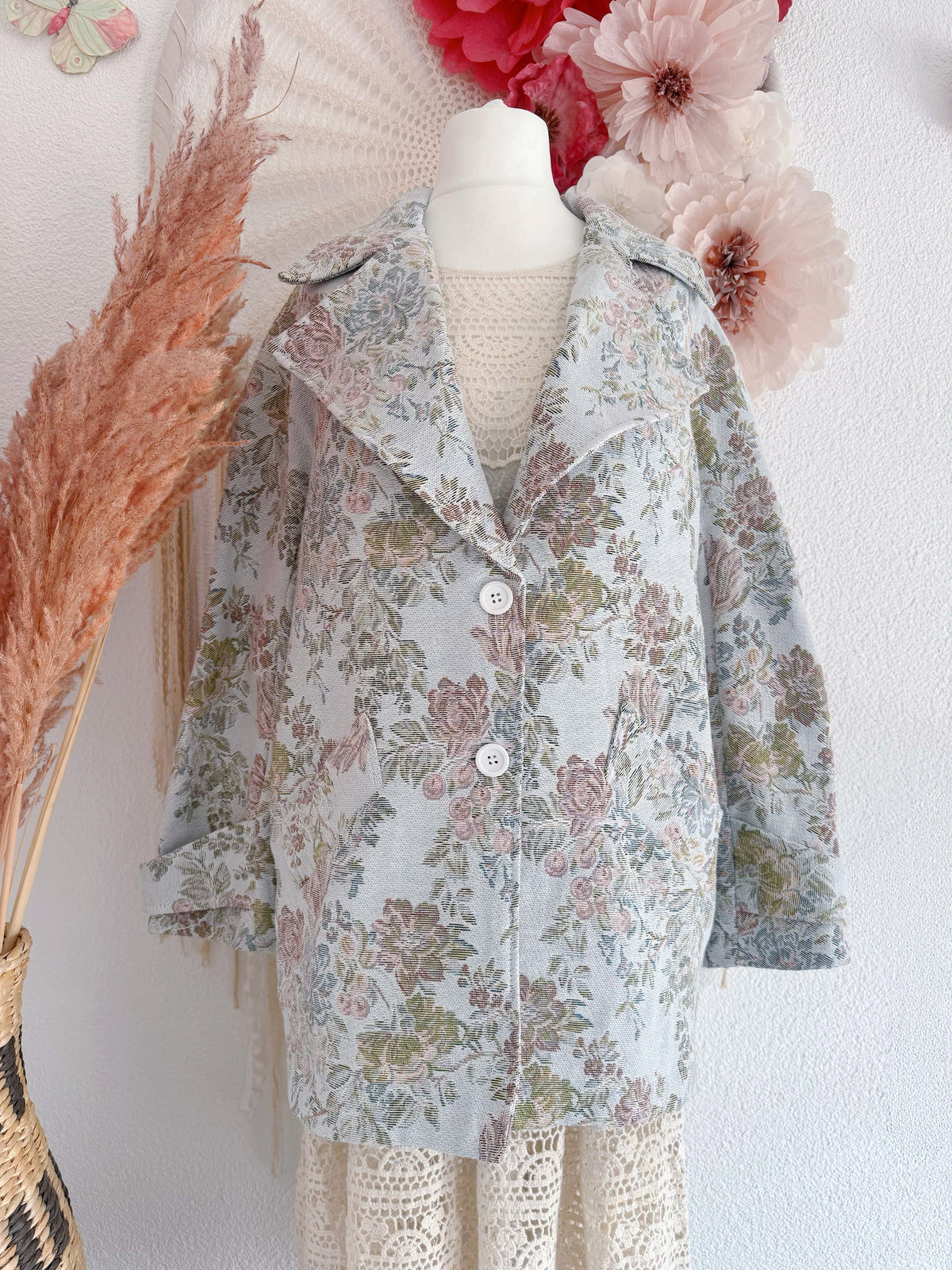 ROMANTISCHER GOBELIN BLAZER MIT BLUMENMUSTER - ONE SIZE -