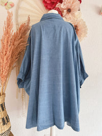 OVERSIZED JEANSHEMD MIT BLUMEN - ONE SIZE -