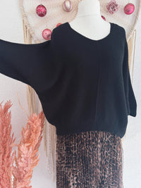 PLISSEEKLEID MIT TÜLL UND STRICKPULLOVER IN SCHWARZ MIT LEO - ONE SIZE -