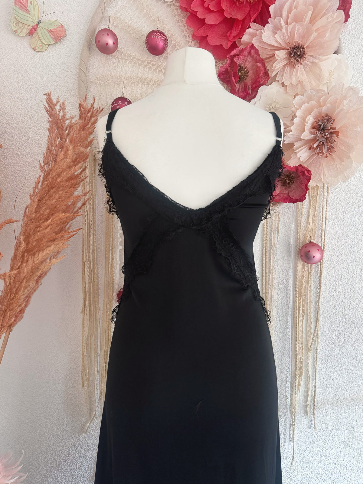 SATINIERTES SLIP-DRESS IN SCHWARZ - ONE SIZE -