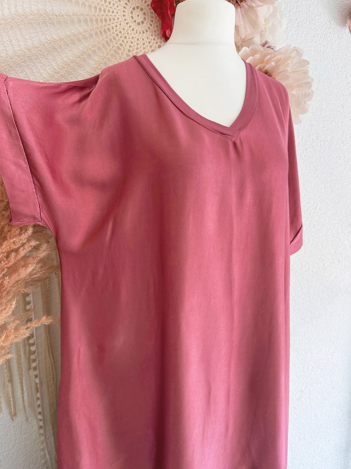 OVERSIZED MAXIKLEID MIT V-AUSSCHNITT IN ALTROSA - ONE SIZE -