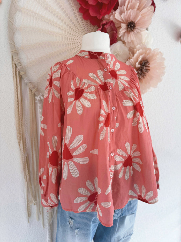 OVERSIZED BLUSE MIT HERZCHEN IN BLÜTENFORM - ONE SIZE -