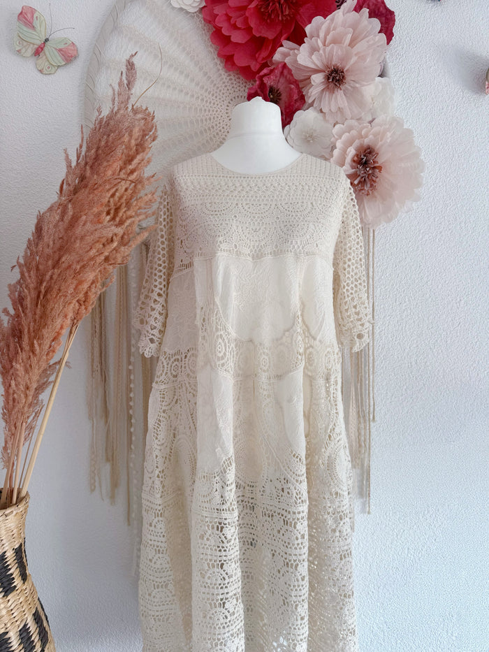 TRAUMHAFTES CROCHETKLEID IM BOHOSTIL - ONE SIZE -