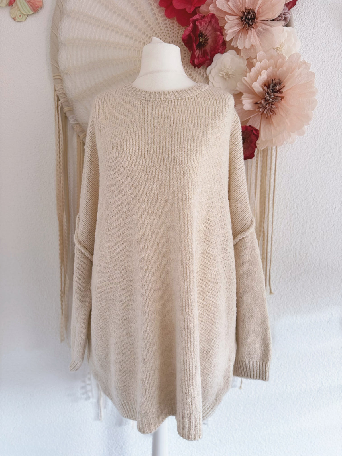 OVERSIZED LONG PULLOVER IN CREME - ONE SIZE -