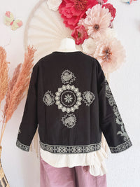 BOHOJACKE IN SCHWARZ MIT STICKEREIEN - ONE SIZE -