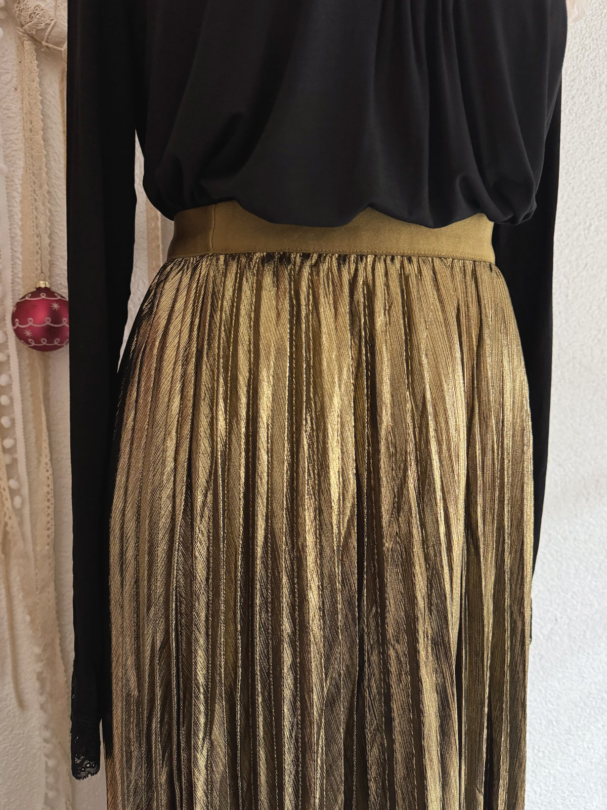 PLISSEEROCK IN GOLD - ONE SIZE -