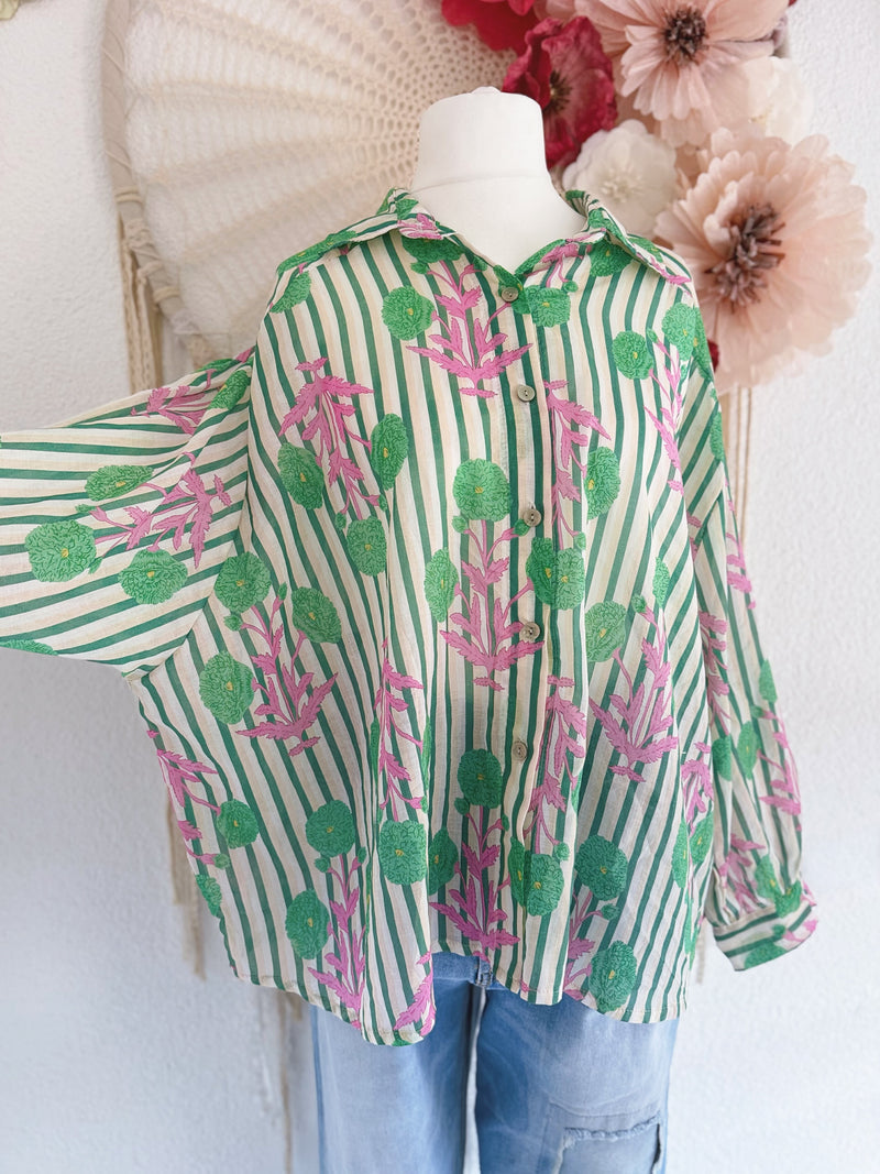 OVERSIZED BLUSE MIT STREIFEN & BLUMEN IN PINK - ONE SIZE -