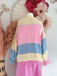 WEICHE & KUSCHELIGE STRICKJACKE MIT ROSA - ONE SIZE -