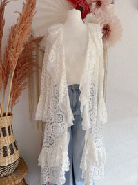 BODENLANGER SPITZEN-CARDIGAN FÜR BOHO-TRÄUME - ONE SIZE -
