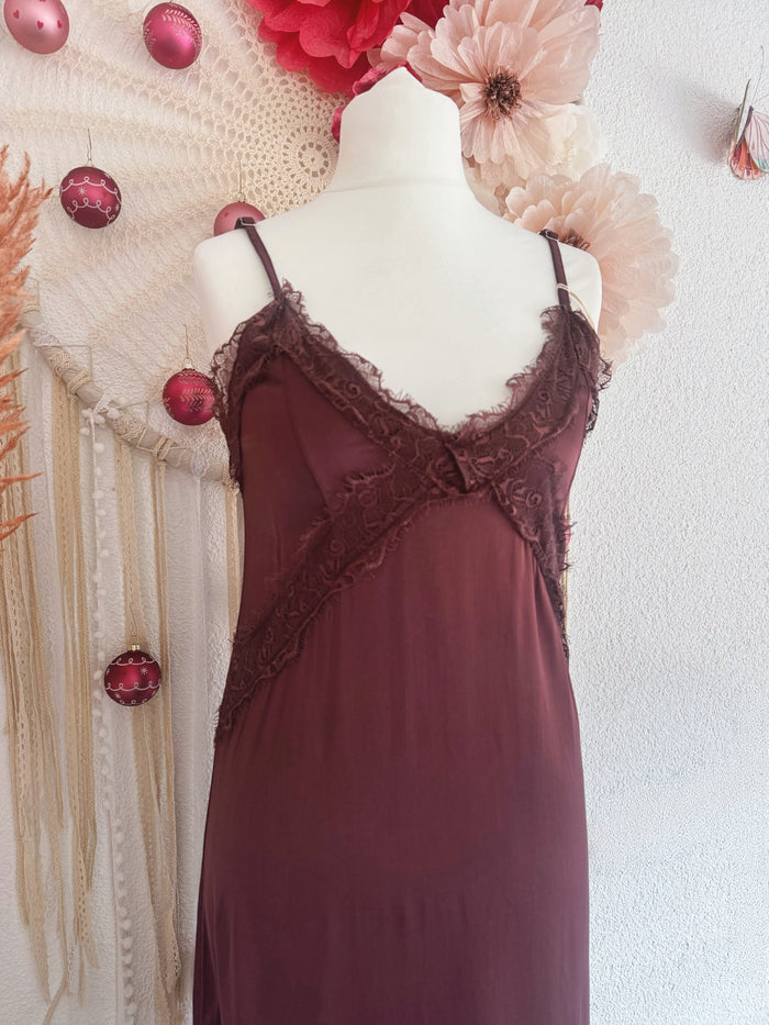 SATINIERTES SLIP-DRESS IN AUBERGINE - ONE SIZE -