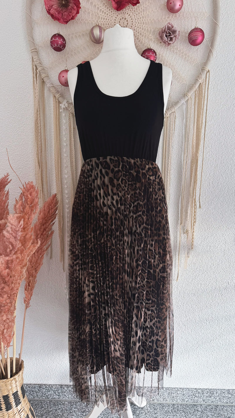 PLISSEEKLEID MIT TÜLL UND STRICKPULLOVER IN SCHWARZ MIT LEO - ONE SIZE -