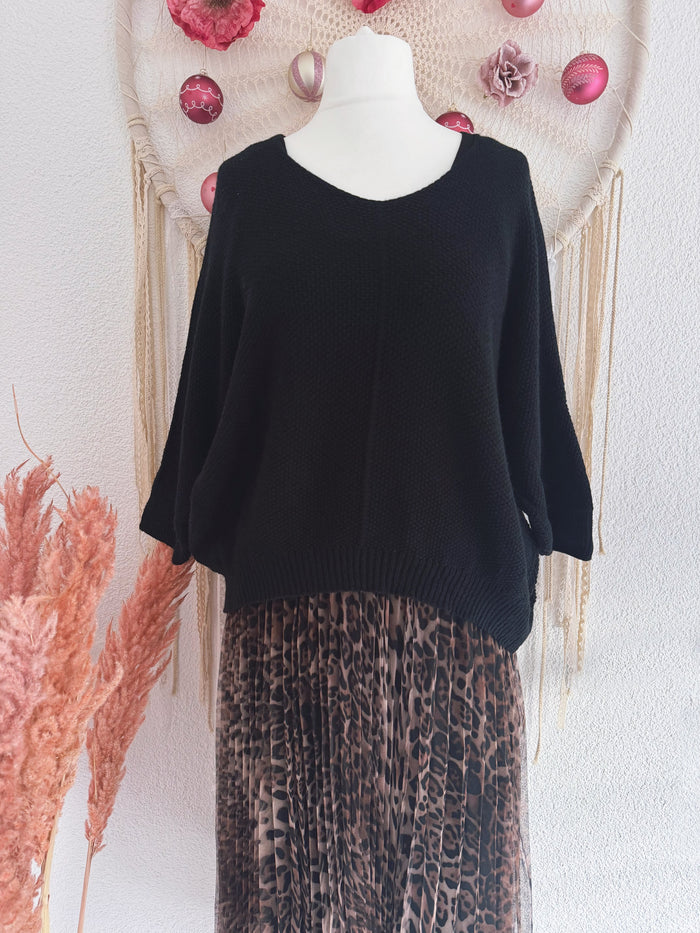 PLISSEEKLEID MIT TÜLL UND STRICKPULLOVER IN SCHWARZ MIT LEO - ONE SIZE -