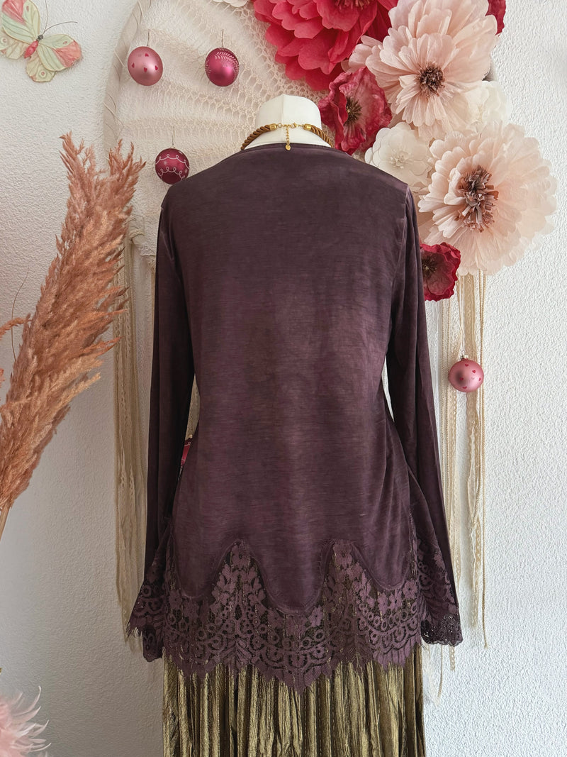 BASIC-SHIRT MIT SPITZE IN AUBERGINE - ONE SIZE -