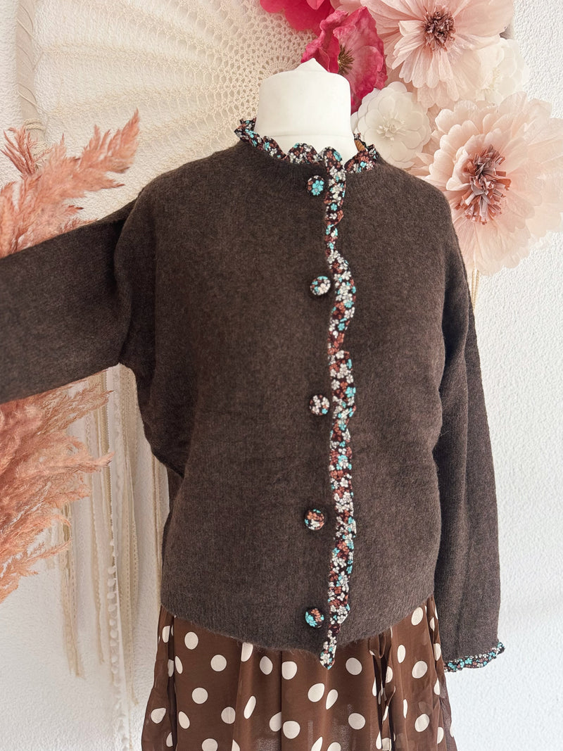 STRICKJÄCKCHEN MIT BLÜMCHEN - ONE SIZE -