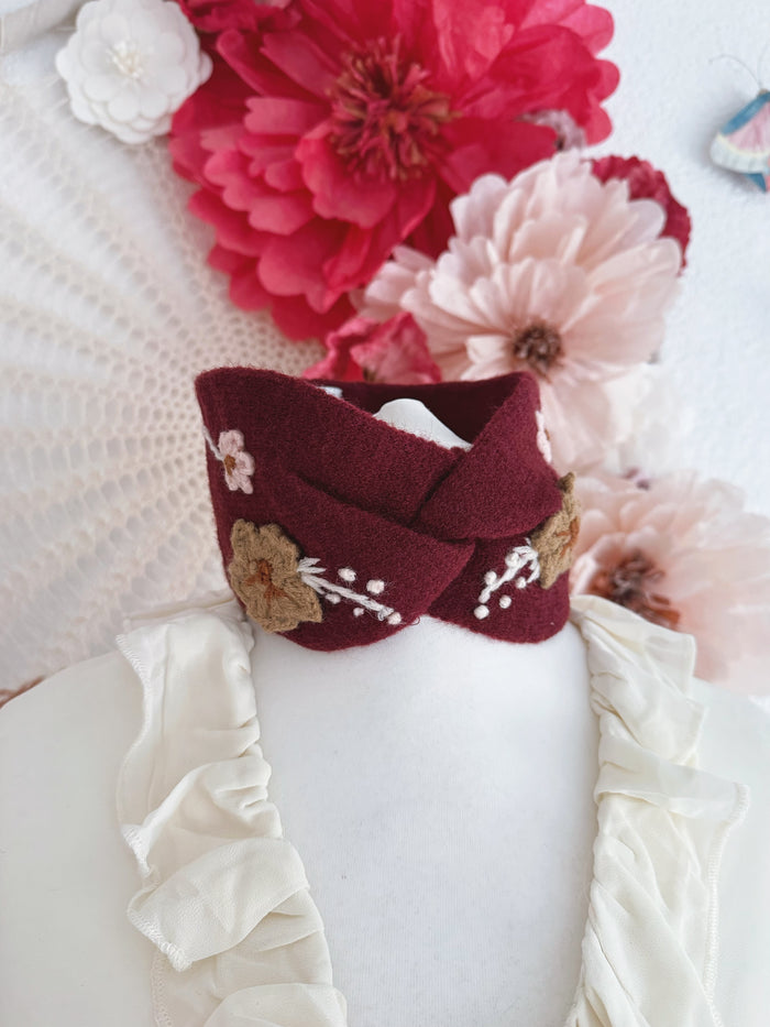 STIRNBAND MIT KNOTEN & STICKEREIEN - BORDEAUX -