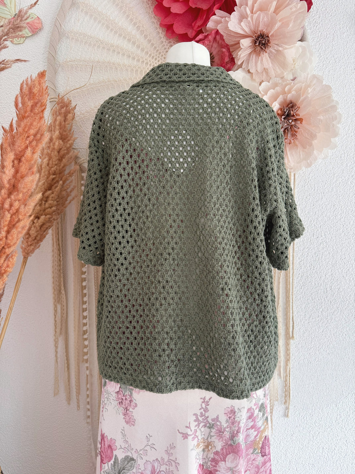 OVERSIZED CROCHET-JÄCKCHEN IN KHAKI - ONE SIZE -