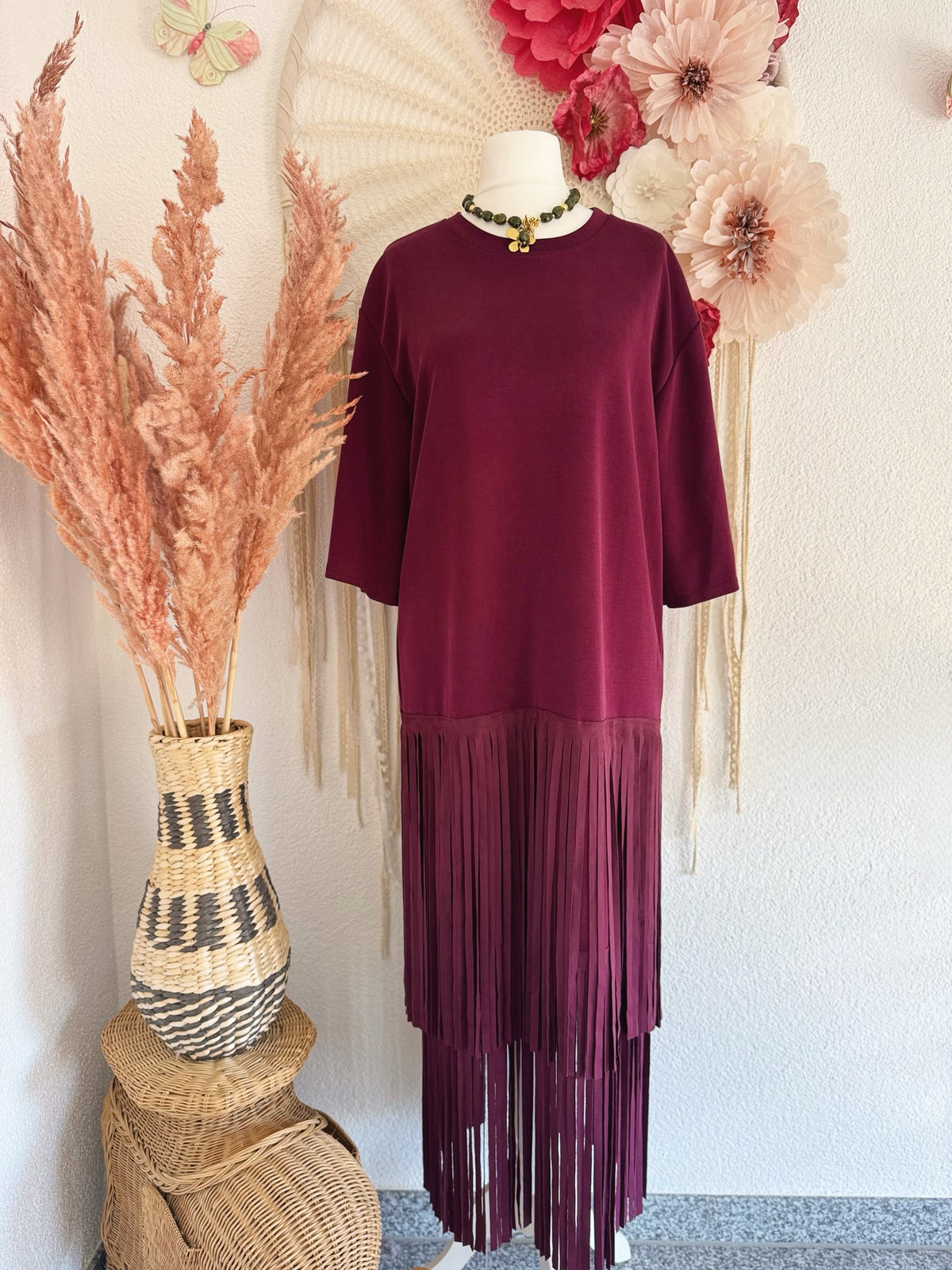 MAXIKLEID MIT FRANSEN IN BORDEAUX - ONE SIZE -