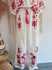 LUFTIGE BOHO-HOSE MIT AUFWENDIGEN STICKEREIEN & QUASTEN - ONE SIZE -