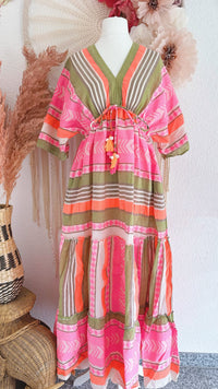 SOMMERLICHES BOHOKLEID MIT ETHNOPRINT IN NEONFARBEN - ONE SIZE