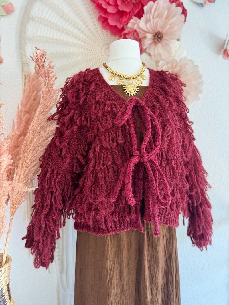 KUSCHELIGE STRICKJACKE MIT FRANSEN - ONE SIZE -