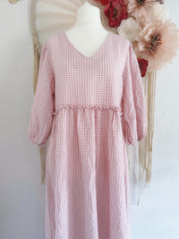 MAXIKLEID MIT KAROMUSTER IN ZARTEM ROSÉ - ONE SIZE -