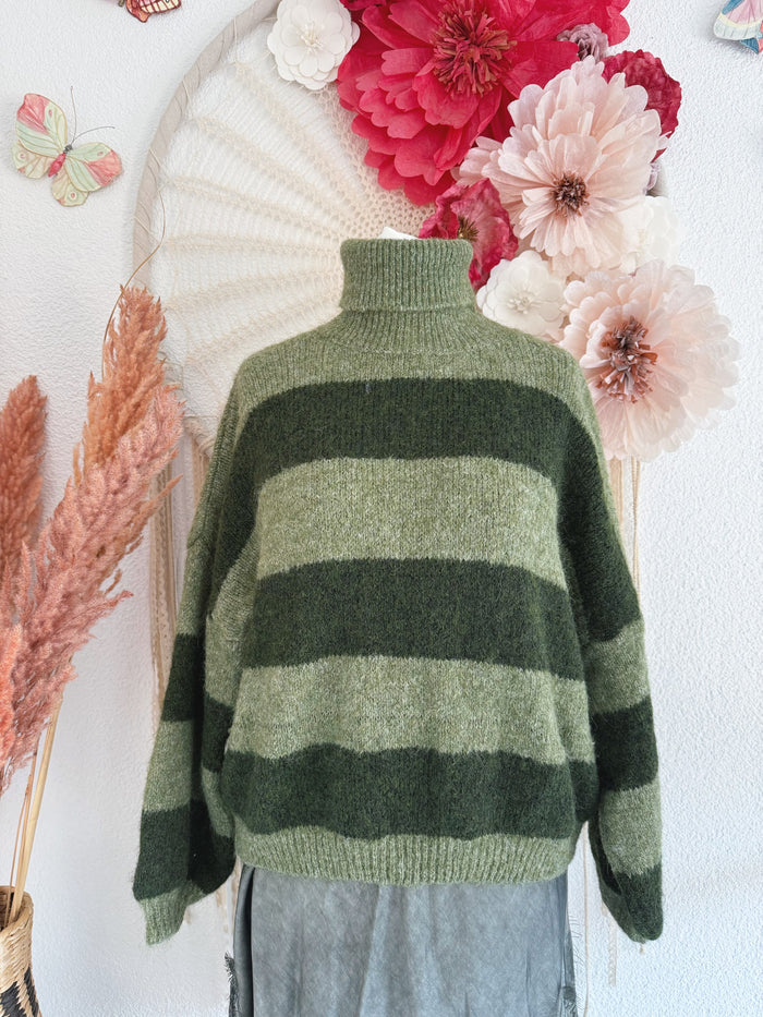 KUSCHELIGER ROLLKRAGENPULLOVER IN GRÜN - ONE SIZE -