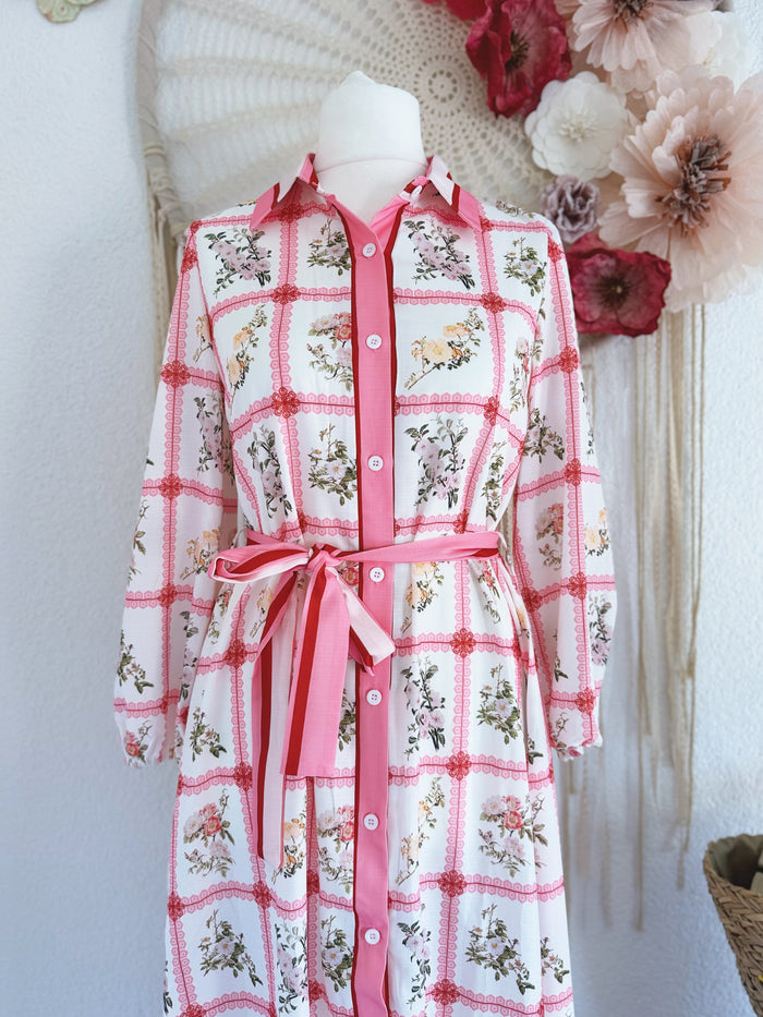 MAXIKLEID IM COTTAGE STIL - VERSCH. GRÖßEN