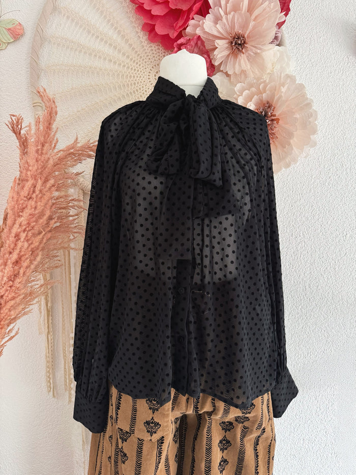 PÜNKTCHENBLUSE MIT GROßER SCHLEIFE - VERSCH. GRÖßEN