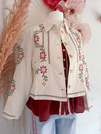 GESTEPPTE JACKE MIT STICKEREIEN - VERSCH. GRÖßEN -