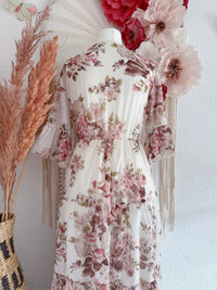 ROMANTISCHES MAXIKLEID MIT BLUMENPRINT UND RÜSCHEN IN CREME - ONE SIZE -
