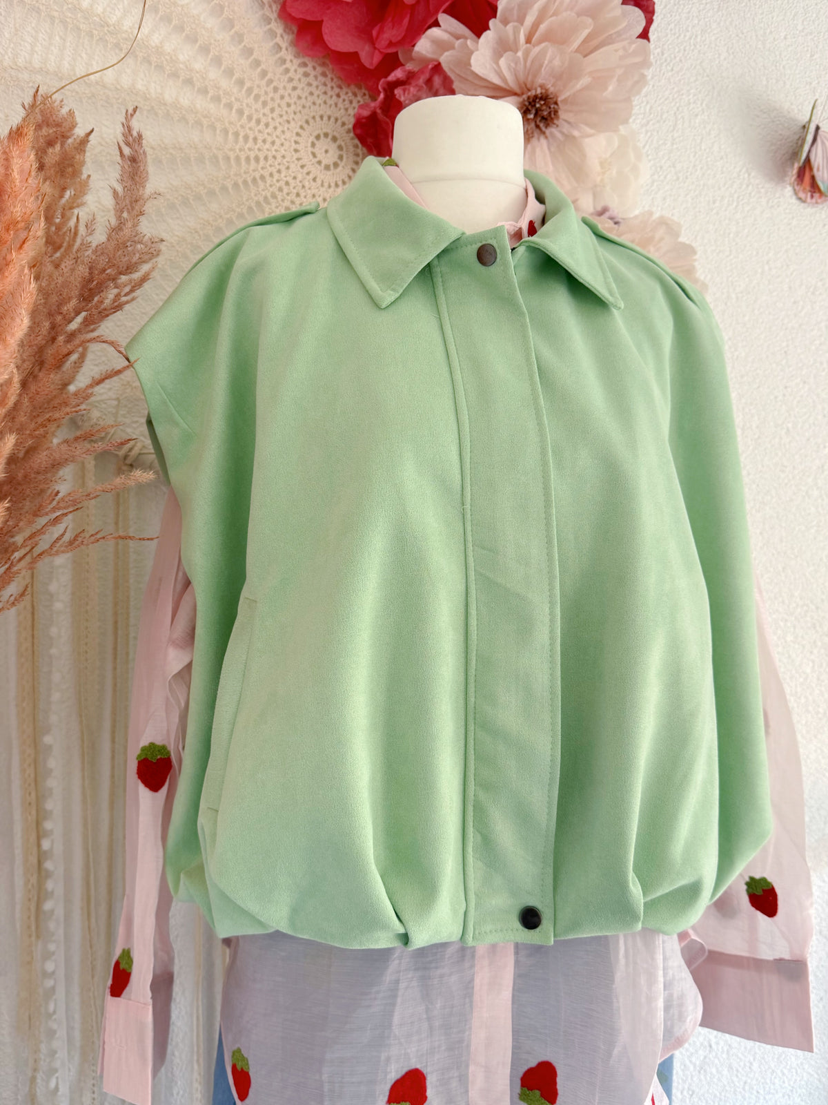 STYLISCHE WESTE IM OVERSIZE-LOOK IN APFELGRÜN - ONE SIZE -