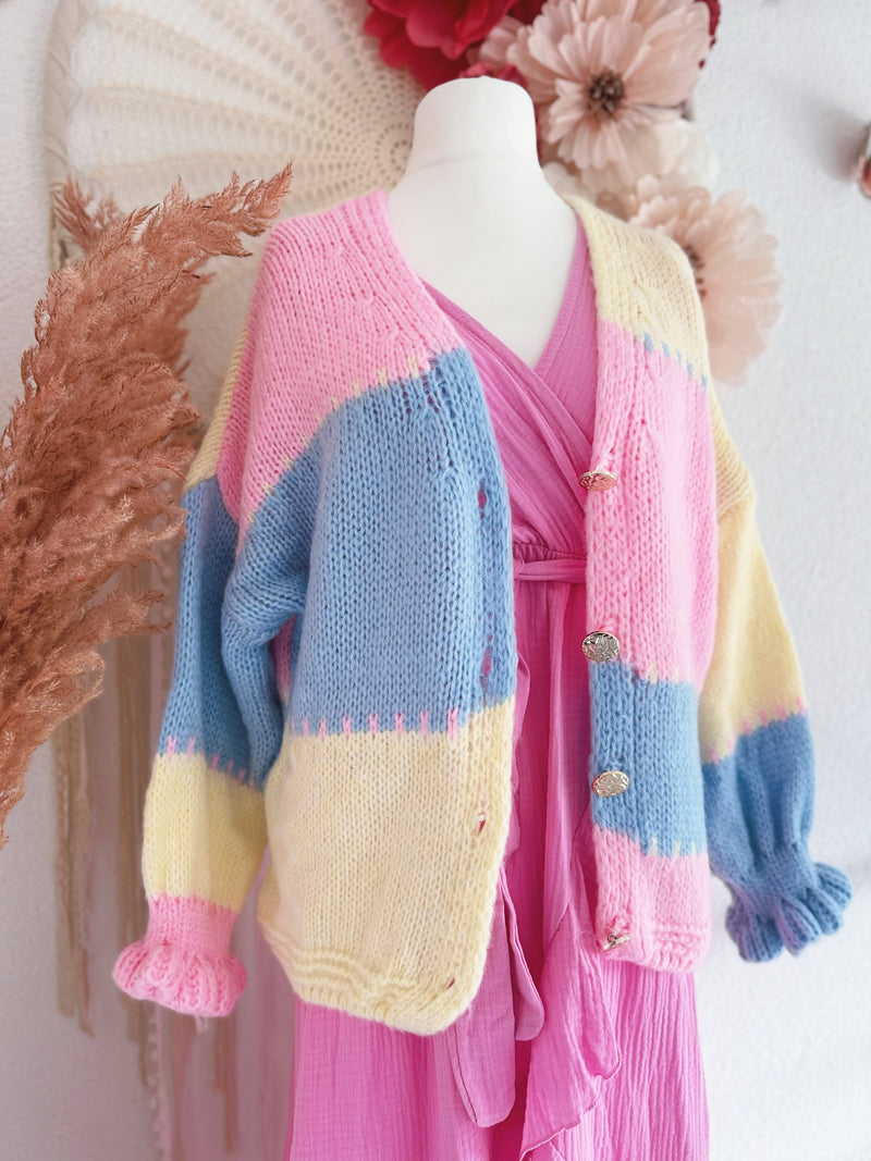 WEICHE & KUSCHELIGE STRICKJACKE MIT ROSA - ONE SIZE -