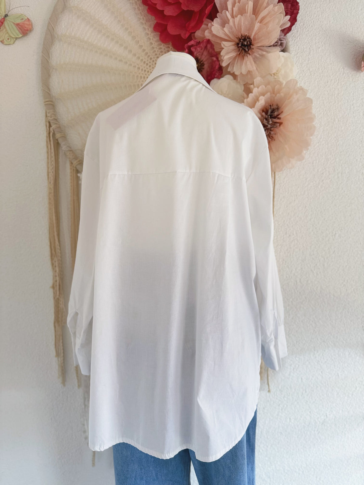 OVERSIZED BLUSE MIT STICKEREIEN AN DER FRONT - ONE SIZE -