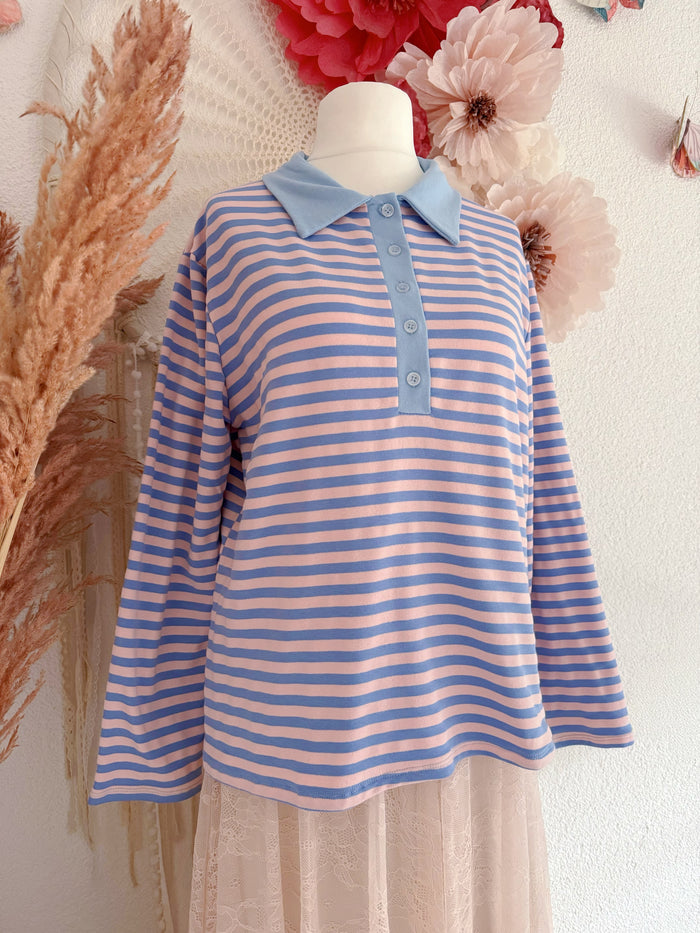 GESTREIFTES LANGARMSHIRT IN BLAU/ROSA MIT POLOKRAGEN - ONE SIZE -