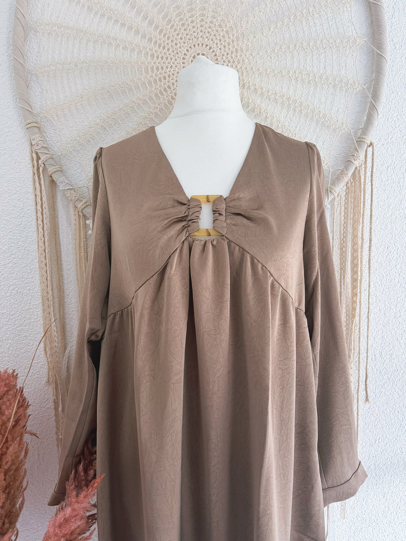 FESTLICHES HÄNGERKLEID IN CHAMPAGNER - ONE SIZE -