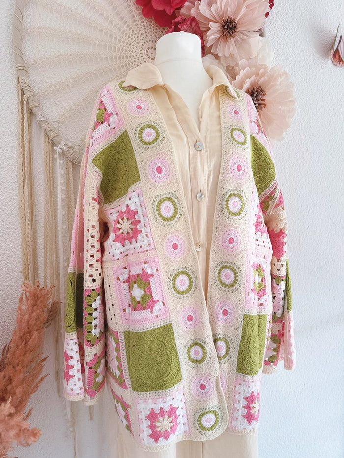 ROMANTISCHER CROCHETCARDIGAN IN PINK & KIWI - ONE SIZE -