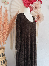 ROMANTISCHES SPITZENKLEID IN A-LINIE MIT V-AUSSCHNITT IN BRAUN - ONE SIZE -