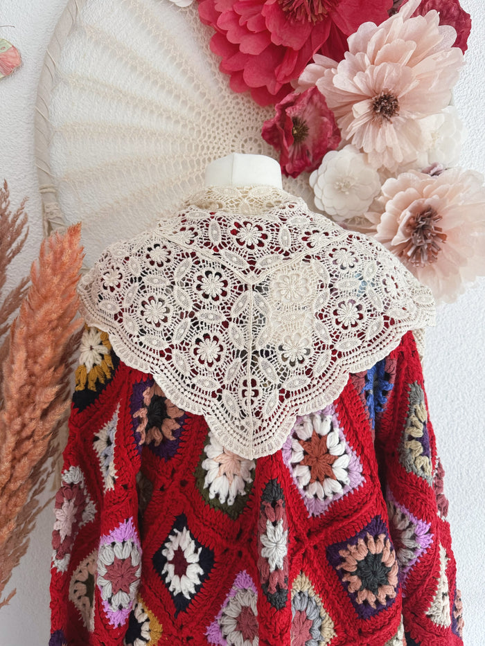 ROMANTISCHES CROCHET-HALSTUCH