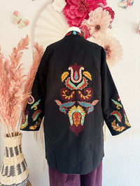 BOHOMANTEL MIT BUNTEN STICKEREIEN - VERSCH. GRÖßEN