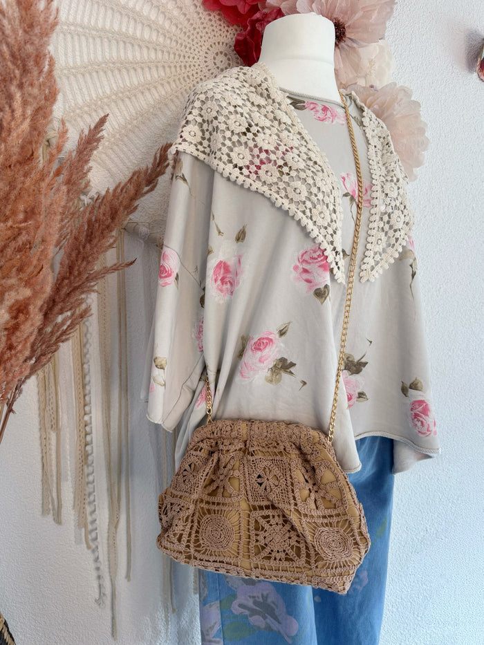 HÄKEL-UMHÄNGETASCHE IM BOHO-CHIC IN BRAUN