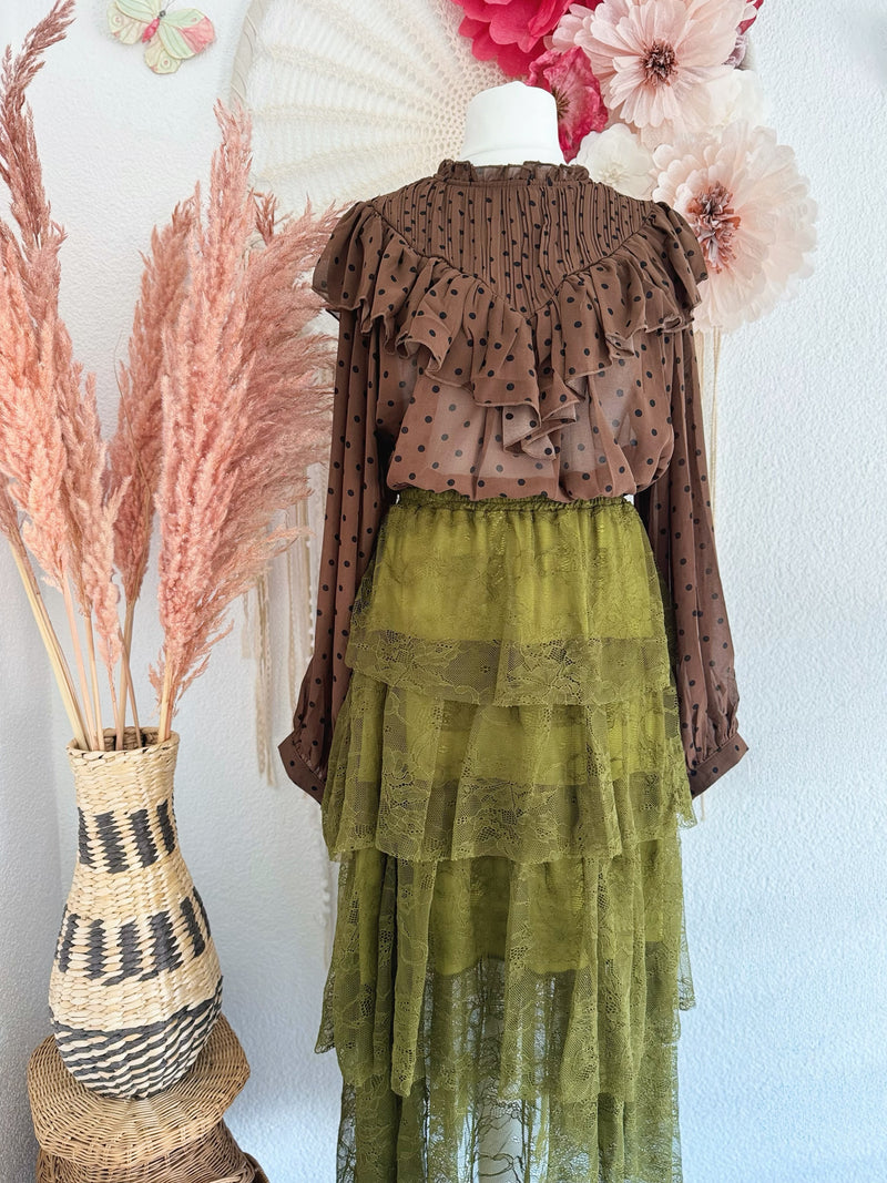 MIDIROCK AUS SPITZE MIT STUFEN IN OLIVE - ONE SIZE -