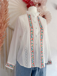 ROMANTISCHE FOLKLORE-BLUSE MIT LOCHSTICKEREI - VERSCH. GRÖßEN -
