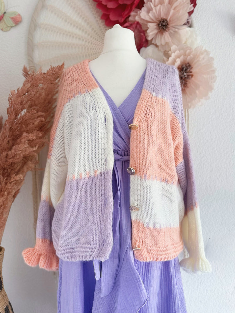 WEICHE & KUSCHELIGE STRICKJACKE MIT LILA - ONE SIZE -